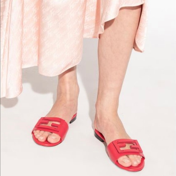 Fendi red sandals size 41 NIB $750 - Picture 8 of 13